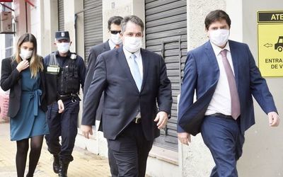 Expresidente de Dinac, sin declarar ante los fiscales - Judiciales y Policiales - ABC Color