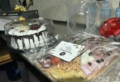 Hallan torta y bocaditos en Gobernación de Central, por lo que fiscala anuncia imputaciones - Nacionales - ABC Color