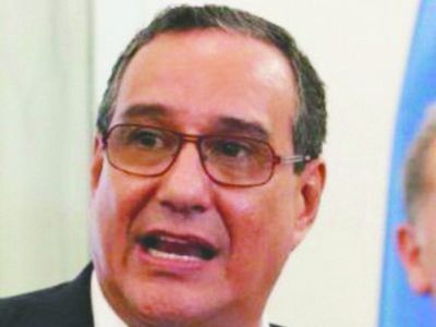 Fiesta en la Gobernación complica a Hugo Javier