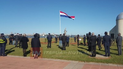 ACTO CONMEMORATIVO A LOS 209 AÑOS DE INDEPENDENCIA NACIONAL EN ENCARNACIÓN