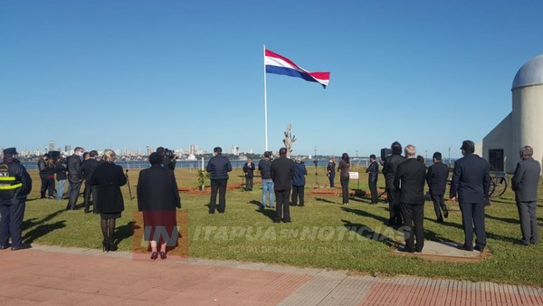 ACTO CONMEMORATIVO A LOS 209 AÑOS DE INDEPENDENCIA NACIONAL EN ENCARNACIÓN
