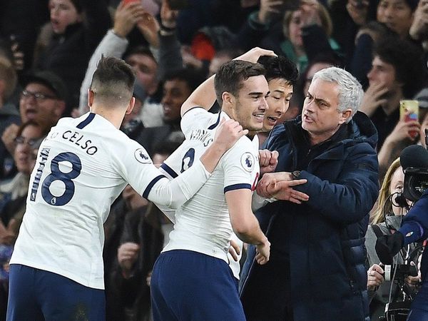 Mourinho niega haber pedido el aplazamiento de la Premier