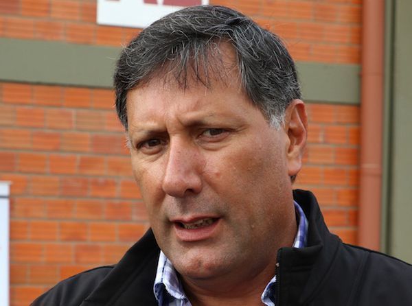 Emblemas privados también bajarían precios de combustibles - ADN Paraguayo