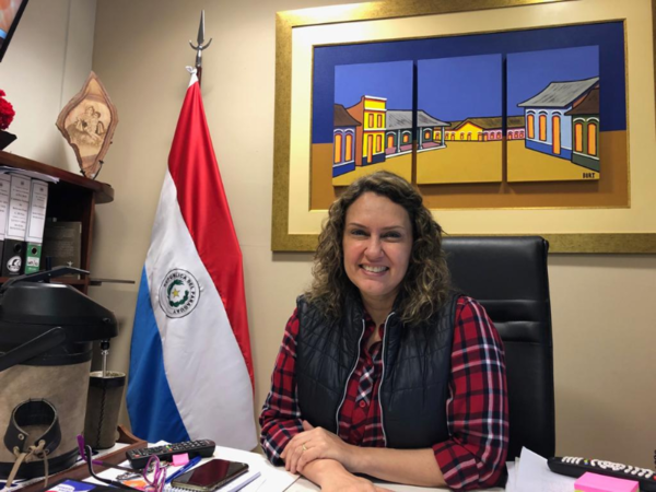 Honrar a próceres de la Independencia paraguaya, luchando por un país independiente de corrupción, insta diputada