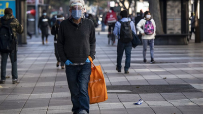 El gobierno chileno coloca a Santiago por primera vez en cuarentena total por el aumento de casos de COVID-19
