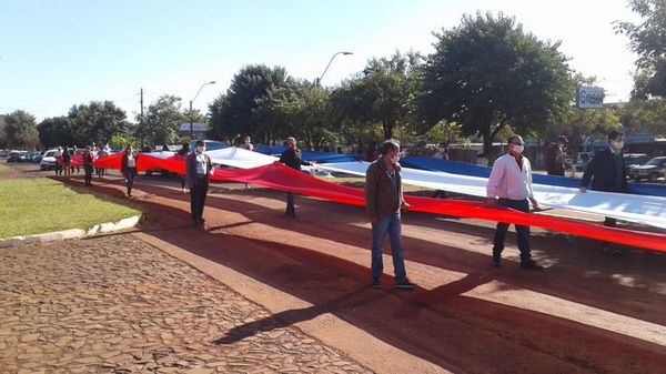 Cuestionan acto por Independencia en plena cuarentena - Nacionales - ABC Color