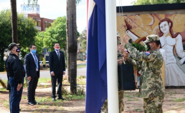 Con un sencillo acto, se conmemoró la Independencia Nacional en CDE
