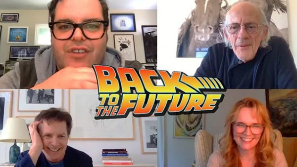 Se reunió el elenco de Volver al futuro y bromeó con los argumentos para una cuarta película de la saga
