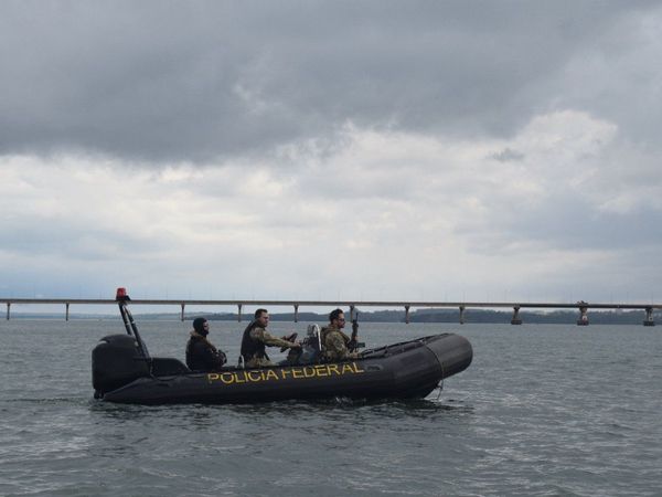 Sigue búsqueda del soldado desaparecido en las aguas del río Paraná