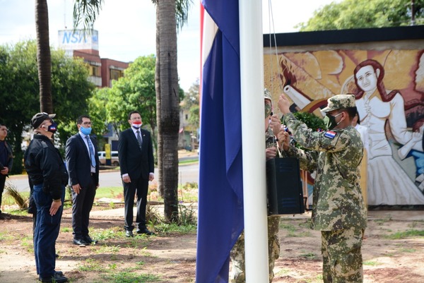 Con un sencillo acto, se conmemoró la Independencia Nacional en CDE