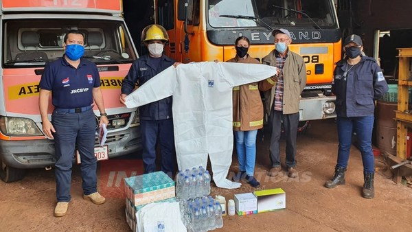 BOMBEROS RECIBIERON EQUIPOS DE PROTECCIÓN DESDE LA JUNTA NACIONAL DE BOMBEROS.