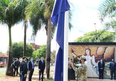 Con un sencillo pero emotivo acto, se conmemoró la Independencia Nacional en CDE