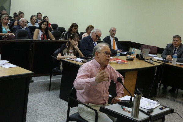 Expresidente ordenó que "golpista" sea llevado a la Infantería - Judiciales.net