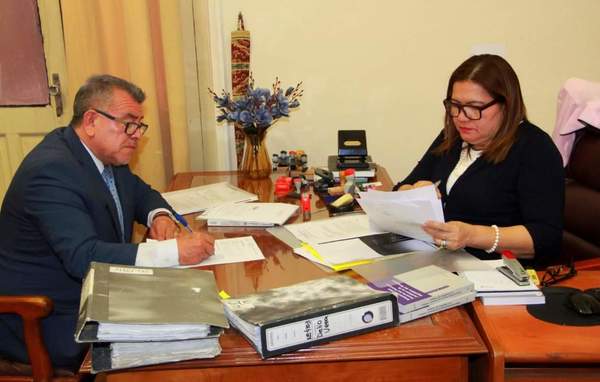 Vera Navarro se postula para ministro de Corte - Judiciales.net
