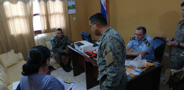 Detenidos policías por supuesta ayuda a narco - Judiciales.net