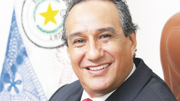 Imputan y ordenan detención del gobernador Hugo Javier