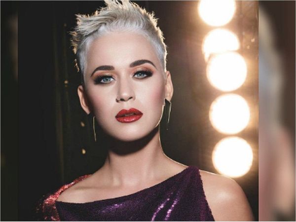 Katy Perry anuncia que invadirá las fiestas de sus fans en Zoom