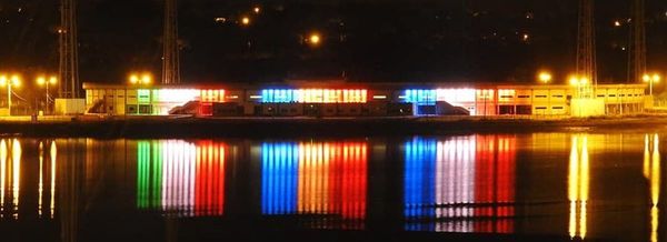 De colores luce la joya del Sur