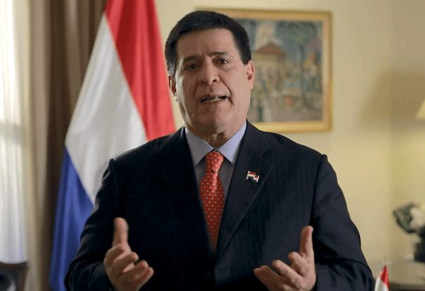 Horacio Cartes saludó a la patria