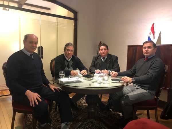 Arrom-Martí: Reunión de autoridades en Uruguay - Judiciales.net