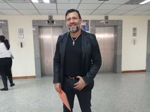 Víctor Bogado emplazado por la justicia - Judiciales.net