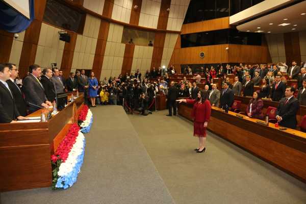 Juró la nueva ministra de la Corte - Judiciales.net