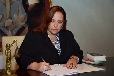 Fiscalía investiga denuncia contra empleada doméstica - Judiciales.net