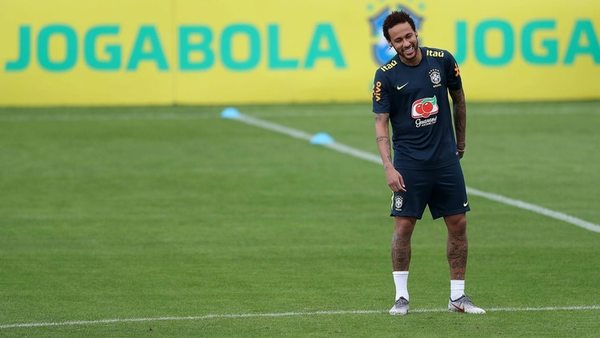 Investigarán a Neymar tras divulgar imágenes de su denunciante - Judiciales.net