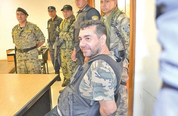 Por segunda vez posponen juicio oral de Alcides Oviedo - Judiciales.net