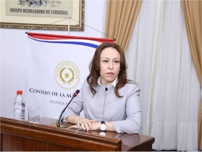 Elodia Almirón renuncia a una postulación - Judiciales.net