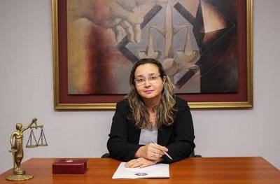 Exdiputada recusó a fiscal y suspendió su indagatoria - Judiciales.net