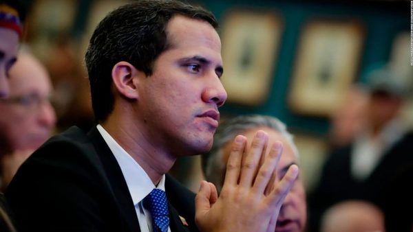 Dominio de Guaidó se debilita con fallida incursión a Venezuela