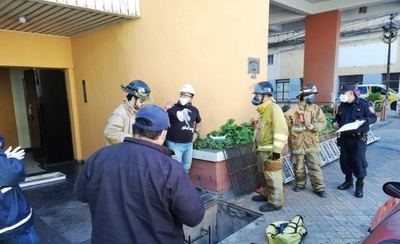 HOY / Un hombre cayó en un registro subterráneo de alta tensión de la ANDE