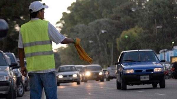 Imputan a cuidacoches que habría amenazado a una mujer - Judiciales.net