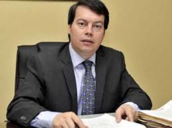 Ex titular del Indert recusa a juez y suspende su preliminar - Judiciales.net