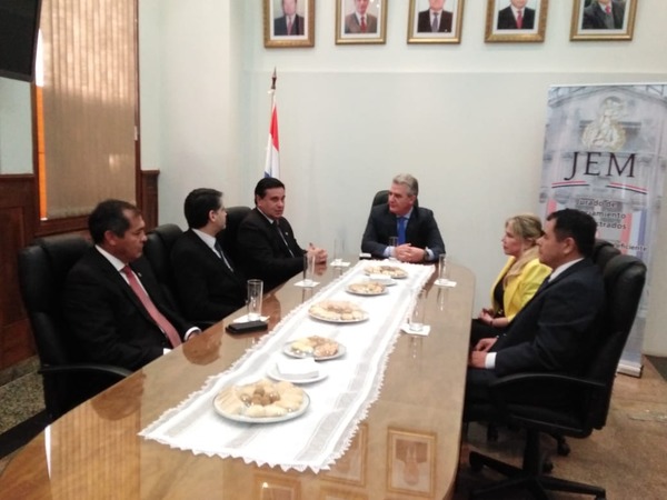 La AMJP mantuvo una reunión con el presidente del JEM - Judiciales.net