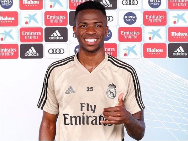 Vinicius: "Entrenar así es difícil, parece cuando vuelves de una lesión"
