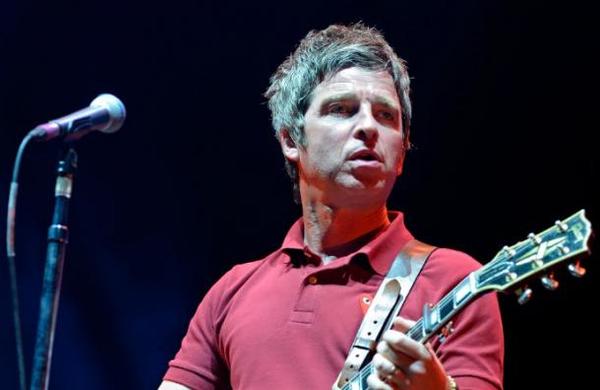 Noel Gallagher reveló que la cocaína le provocaba ataques de pánico 'brutales' - C9N