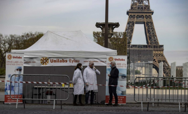 HOY / Expertos franceses se suman a la tesis de que el covid-19 desaparecerá