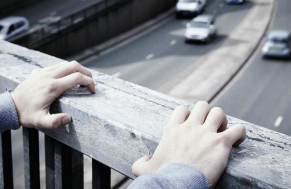 El inesperado efecto del coronavirus en la tasa de suicidios en Japón - C9N