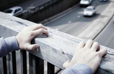 El inesperado efecto del coronavirus en la tasa de suicidios en Japón - SNT