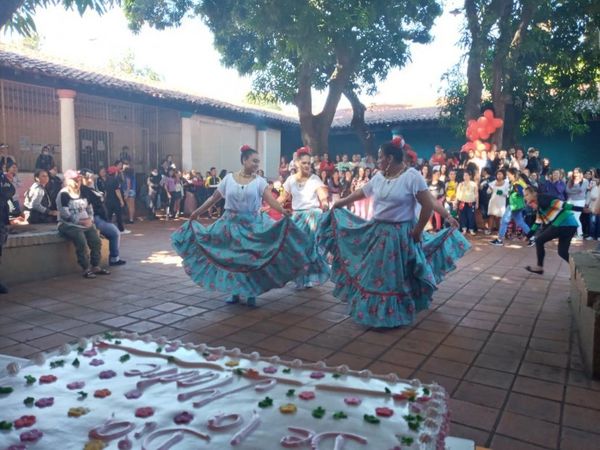Madres privadas de libertad fueron agasajadas en su día