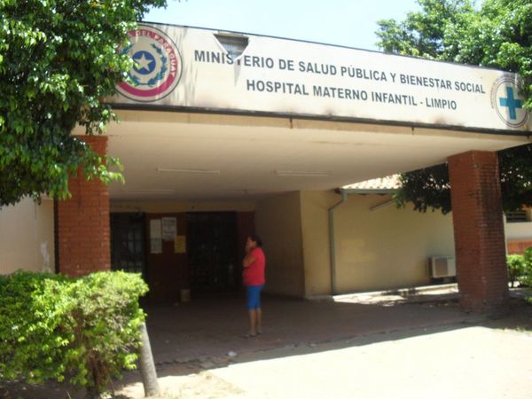 Familia indígena necesita ayuda tras ser derivada a Central por un parto