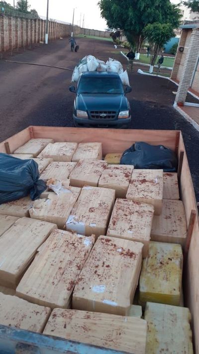 FTC incauta más de tres toneladas de marihuana - Nacionales - ABC Color