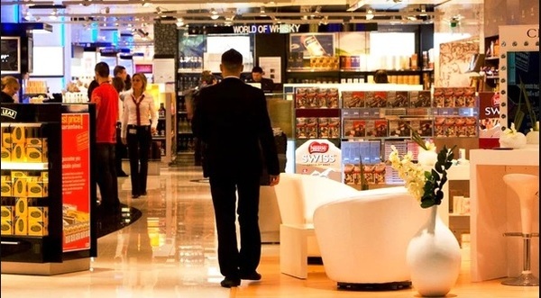 Argentina aumenta COTA de COMPRAS libres de impuestos en US$ 500