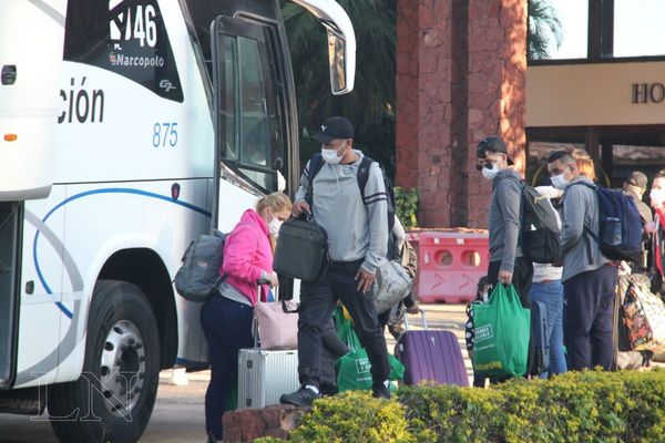 El 60% de los paraguayos que volvieron al país regresará al exterior
