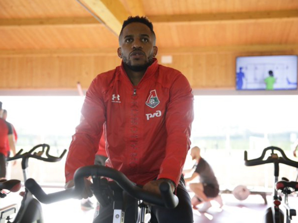 Jefferson Farfán da positivo al test de coronavirus
