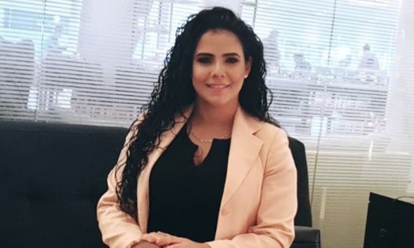 Navila Ibarra denuncia que le quieren “hackear” el celular