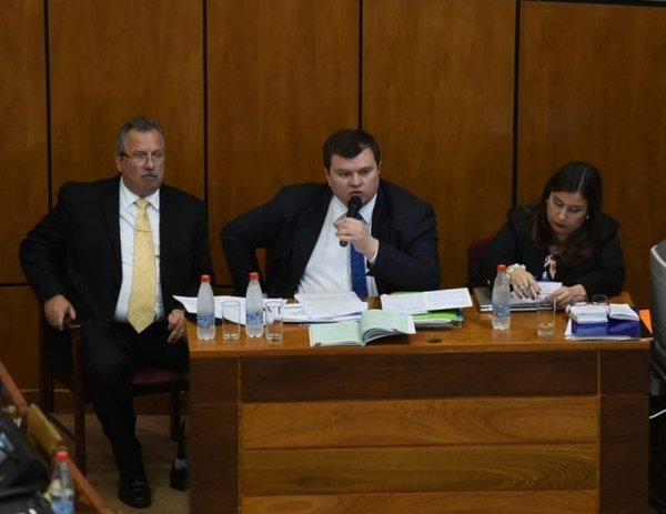 Senado destituye a Dionicio Amarilla - Campo 9 Noticias