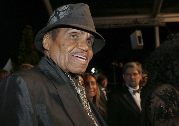 El padre de Michael Jackson fallece a los 89 años - Campo 9 Noticias